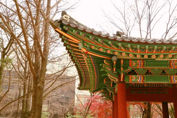 Techo de arquitectura tradicional coreana — Foto de Stock