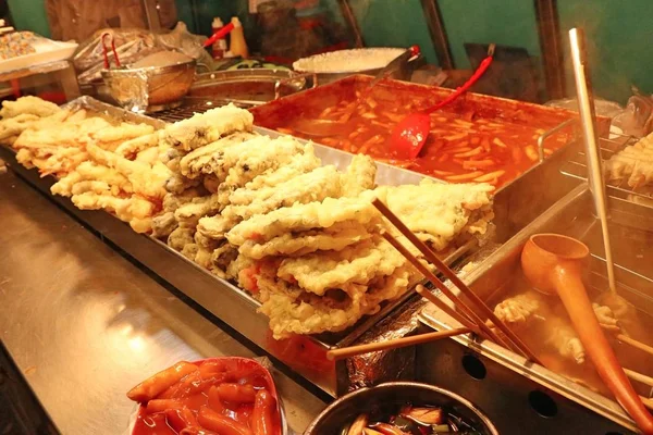 Street food nella notte sud della Corea — Foto Stock