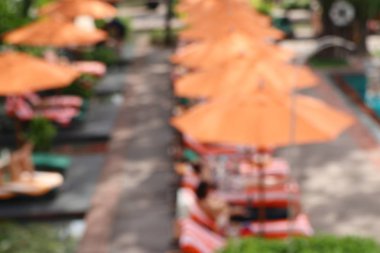 bulanık Yüzme Havuzu, şemsiye