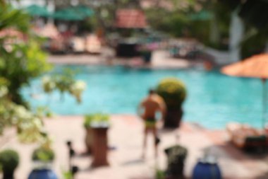 bulanık Yüzme Havuzu, şemsiye