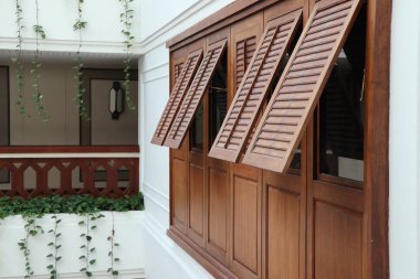 Windows kapalı bina