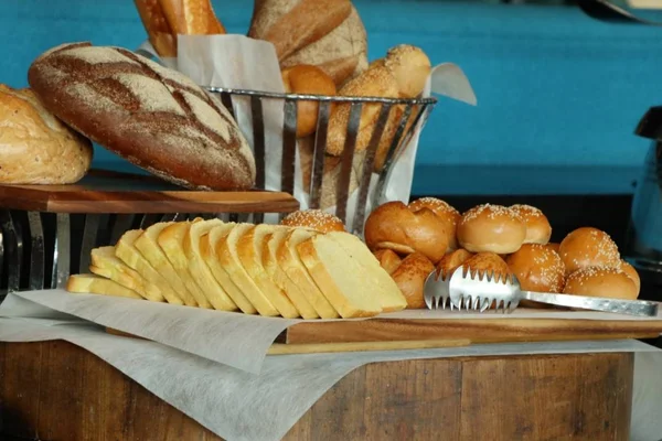 Pão saboroso uma padaria — Fotografia de Stock