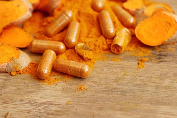 Turmeric capsule with powder