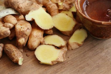 taze zencefil ve çay  