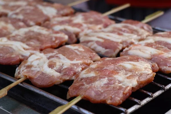 Wieprzowina pieczona na ulicy żywności — Zdjęcie stockowe