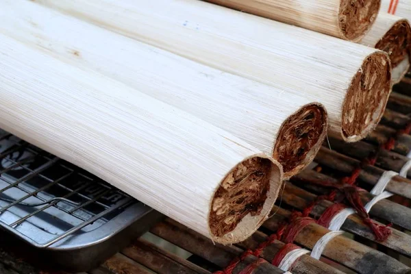 Arroz assado em bambu — Fotografia de Stock