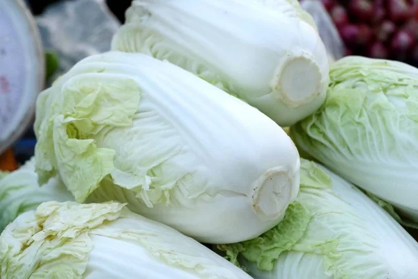 Chinese cabbage at market — Stock Photo, Image