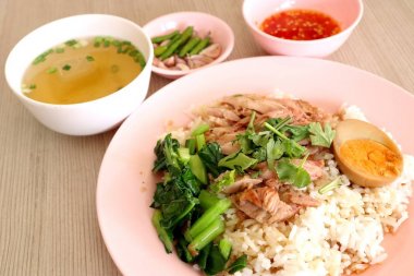 domuz bacak ile pirinç