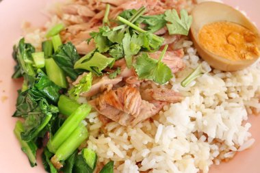 domuz bacak ile pirinç