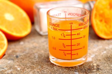 Portakal suyu ve tuz