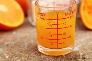 Portakal suyu ve tuz