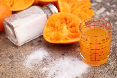 Portakal suyu ve tuz