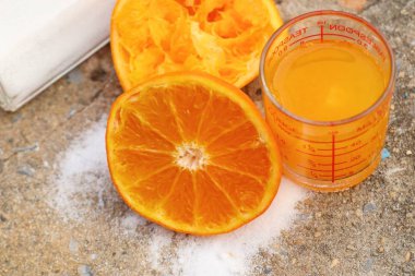 Portakal suyu ve tuz