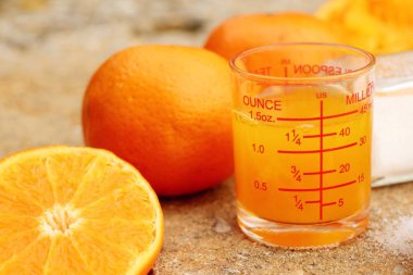 Portakal suyu ve tuz