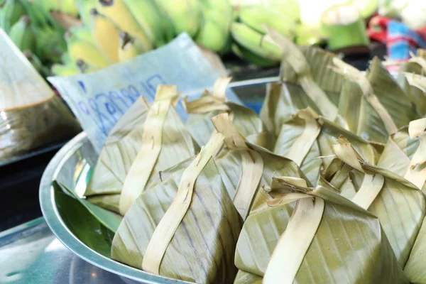 Steamed fish with curry paste — Stock Photo, Image