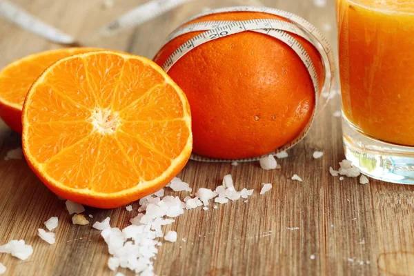 Frisk med orange smoothie — Stockfoto