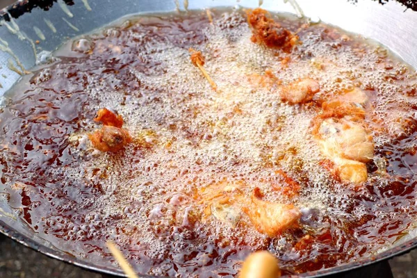 Albóndigas y embutidos fritos — Foto de Stock