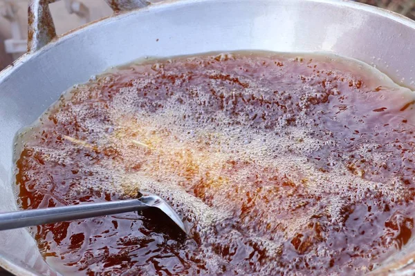 Almôndegas fritas e salsichas — Fotografia de Stock