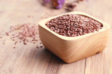 Keten tohumu yağı ile