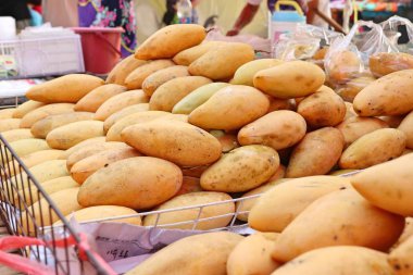 Sokak gıda olgun mango