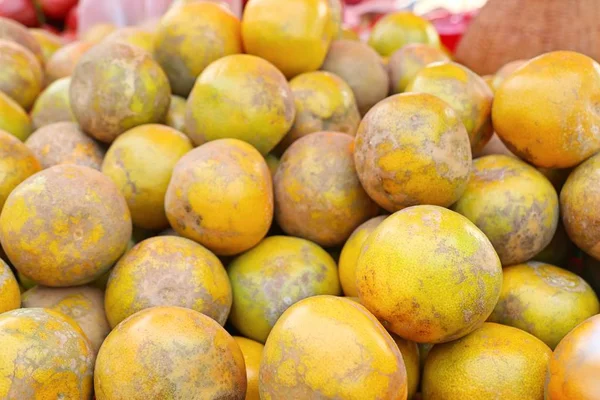 Fruto de laranja em comida de rua — Fotografia de Stock