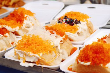 Taylandlı çıtır gözleme - kremalı krep