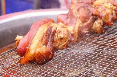 Sokak gıda, Komposto domuz eti