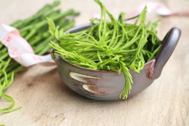 Akasya pennata yeşil sebze