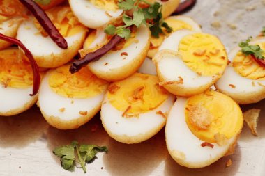 tatlı ve ekşi yumurta