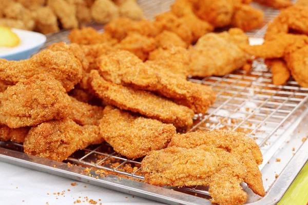 Smażony kurczak na ulicy żywności — Zdjęcie stockowe