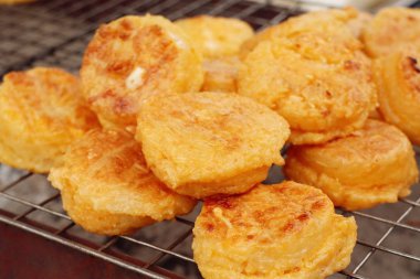 yumurta ile ızgara yapışkan pirinç