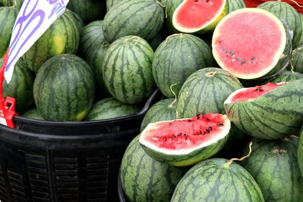 Vattenmelon på gatan mat — Stockfoto