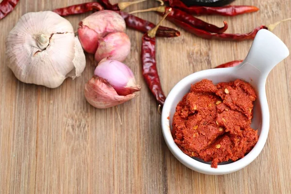 Chili curry och ingredienser — Stockfoto