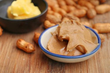 Lezzetli krem fıstık ezmesi