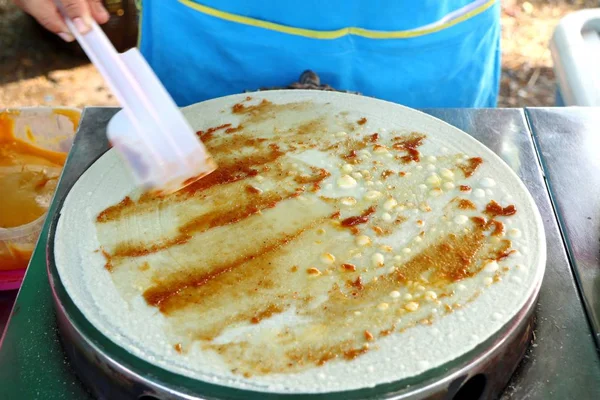 Pancake at street food — Stock Photo, Image