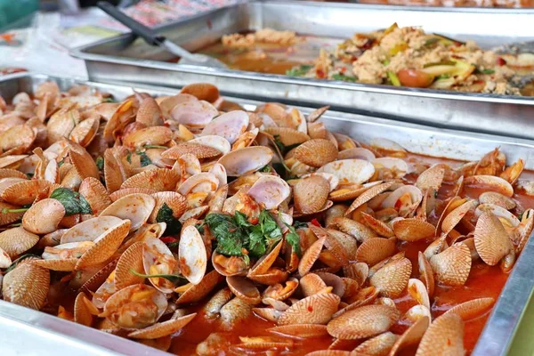 Stir fried clams with chili paste — Stock Photo, Image