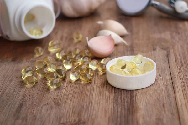 capsules of garlic oil