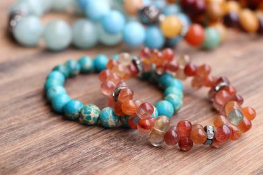 Bilezik parlak renkler - yeşim