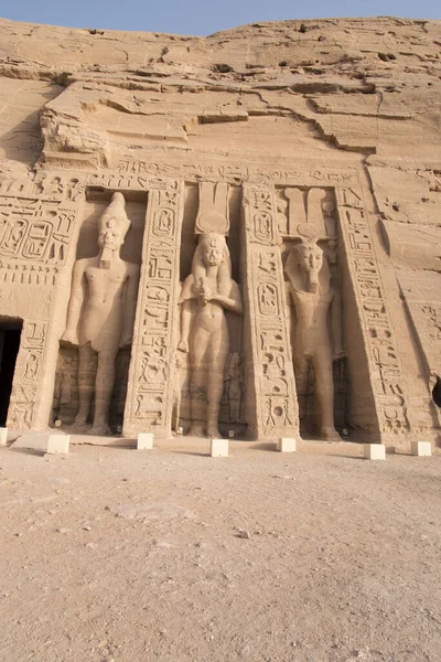 Altägyptischer Tempel Von Ramses Seiner Frau Nefertari Gewidmet Den Stein — Stockfoto