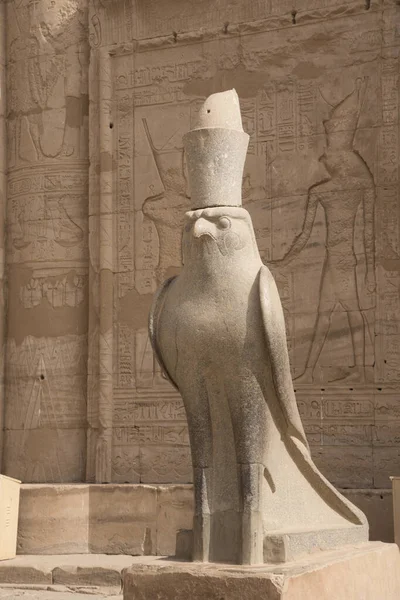 Magnífico Antiguo Templo Edfu Situado Orilla Occidental Del Río Nilo —  Fotos de Stock