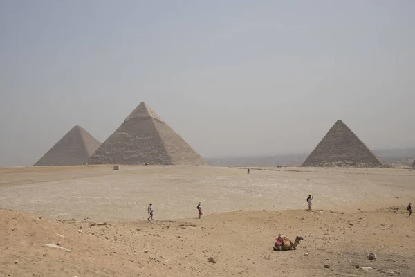 Giza Piramidy Obok Kairu Egipcie Afryka Ogromne Zabytkowe Budynki — Zdjęcie stockowe