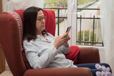 Virüs hapsindeyken evde çalış. Uzaklaştırma.