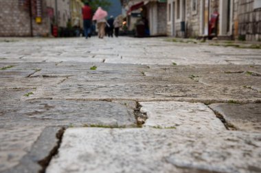 Peljesac yarımadası, Hırvatistan ve Avrupa 'da yer alan Dubrovnik Neretva' nın Ston kentindeki kaldırımlı arazi.