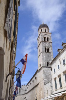 Dubrovnik 'teki cephe ve kule, eski adıyla Ragusa, Dalmaçya kıyıları, Hırvatistan ve Avrupa' da yer alan şehir