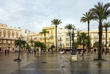 Cadiz, İspanya - 8 Temmuz 2016: Cadiz Meydanı, İspanya, Andalusia.
