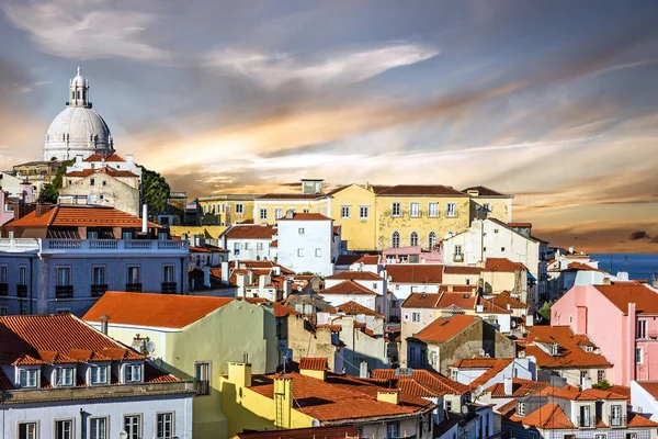 Lissabon, Portugals nationella Pantheon, sunset stadsutsikt — Stockfoto