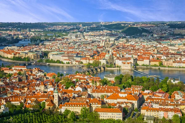 Prague panoramic view, Charles bridge, Czech Republic. River Vltava — Stock Photo, Image