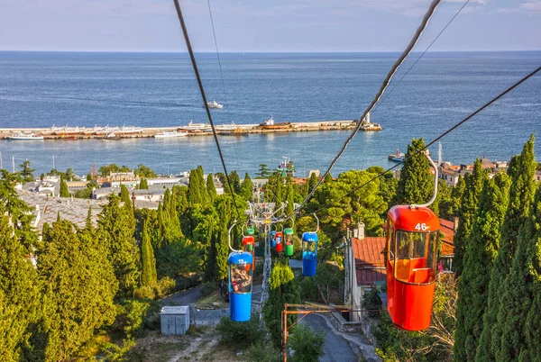 Yalta Krym June 2021 Tourists Cable Car Summer Sea View — Photo