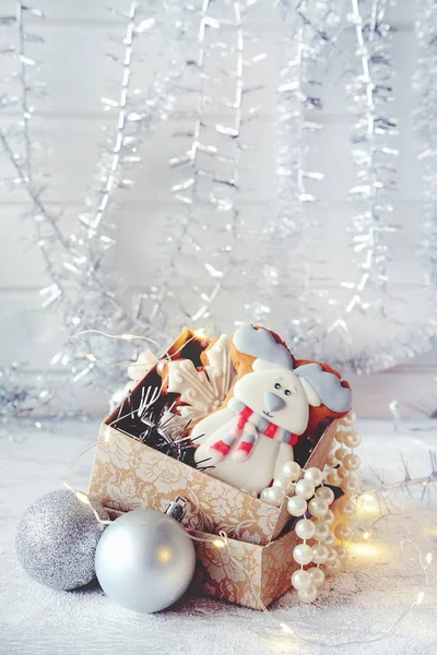 Magical winter christmas picture. Gingerbread house with snow. — Stock Photo, Image