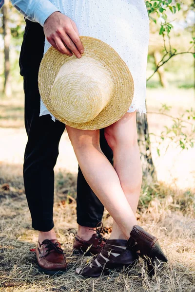 Pareja Joven Amantes Dando Paseo Aire Libre Concepto Citas — Foto de Stock